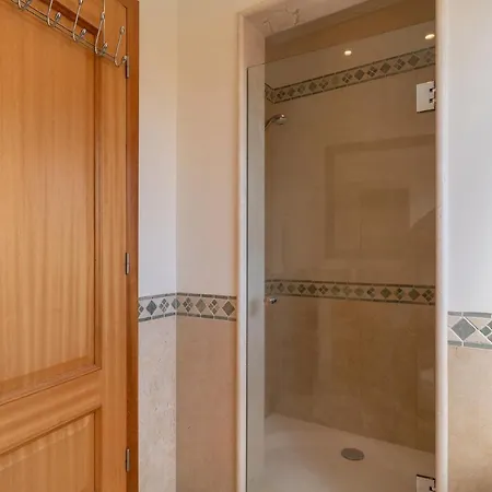 Lägenhet Luxury Two Bedroom Palheiro Village By Hr Madeira