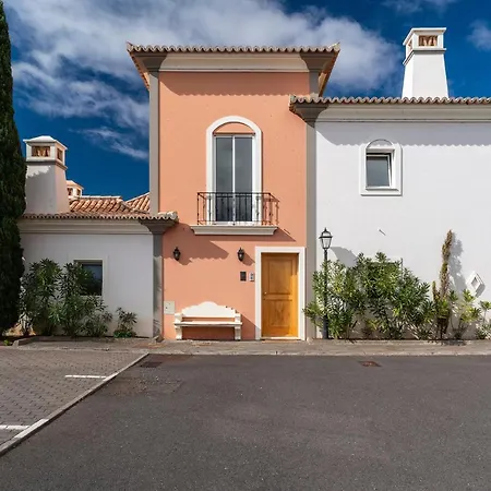 Luxury Two Bedroom Palheiro Village By Madeira *