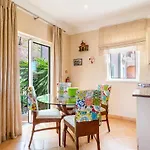 Luxury Two Bedroom Palheiro Village By Madeira *