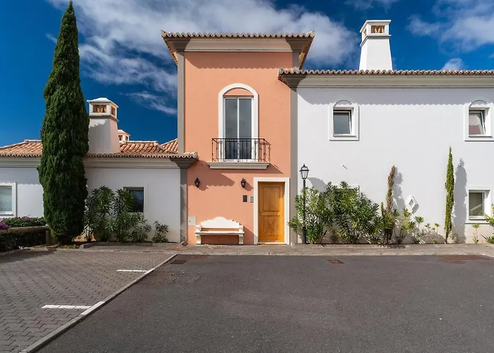 Luxury Two Bedroom Palheiro Village By Madeira *